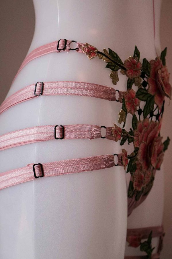 details verry boudoir rose pale